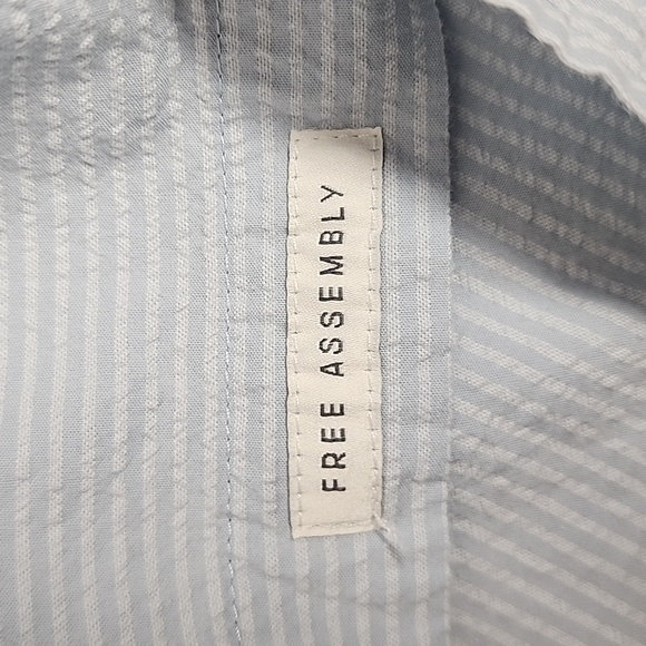 Free Assembly mens XXL blue/white stripe button-down collared short sleeve shirt - Picture 10 of 11